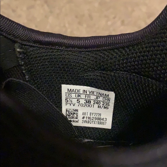 Adidas sneakers - Picture 4 of 6